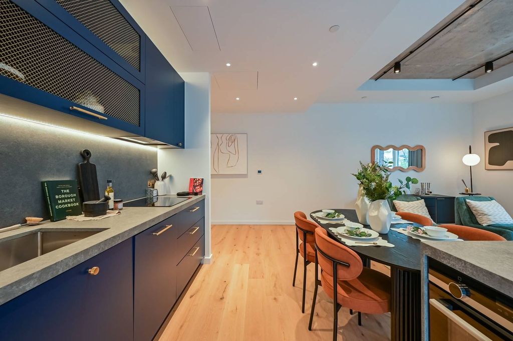 Property photo 3 of 28