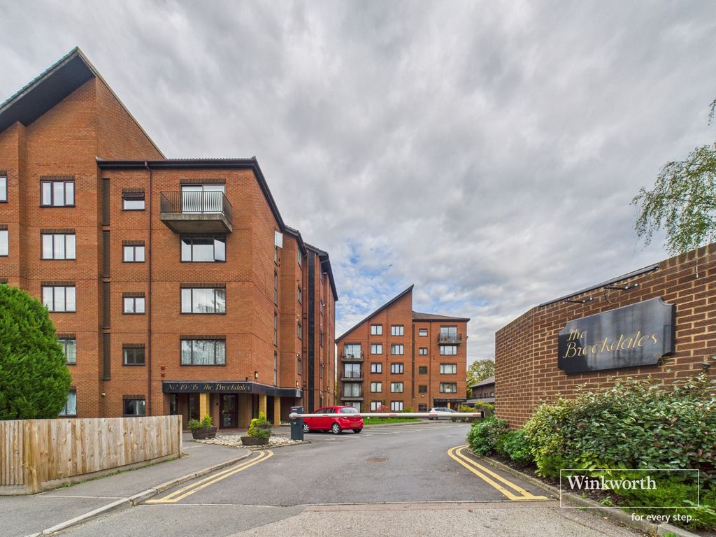 Property photo 1 of 17 External Front