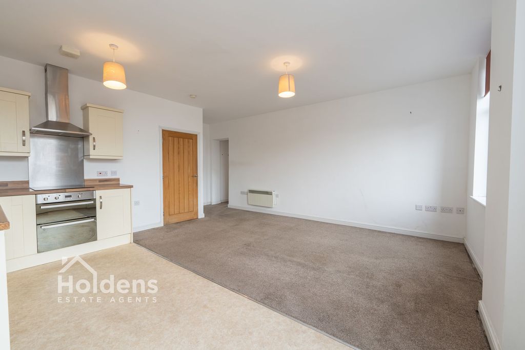 Property photo 2 of 9