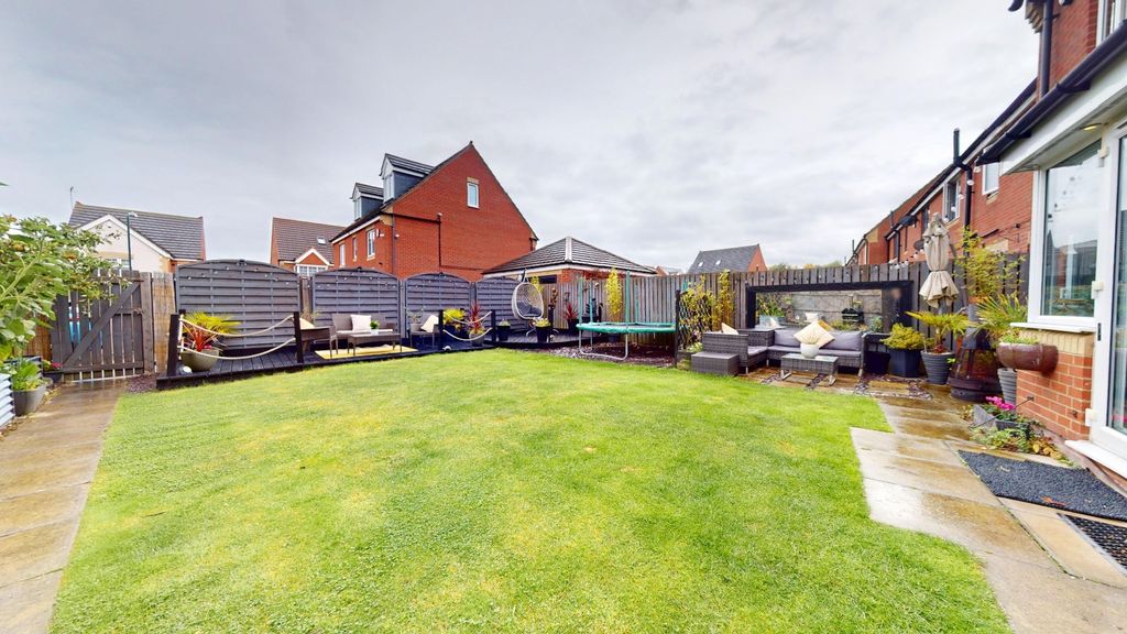 Property photo 3 of 40 5010223