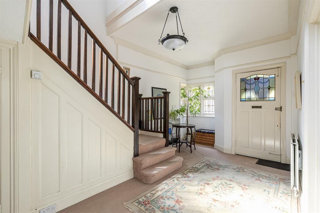 Property photo 2 of 18