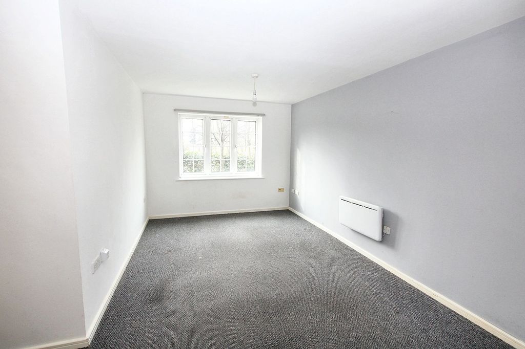 Property photo 3 of 9