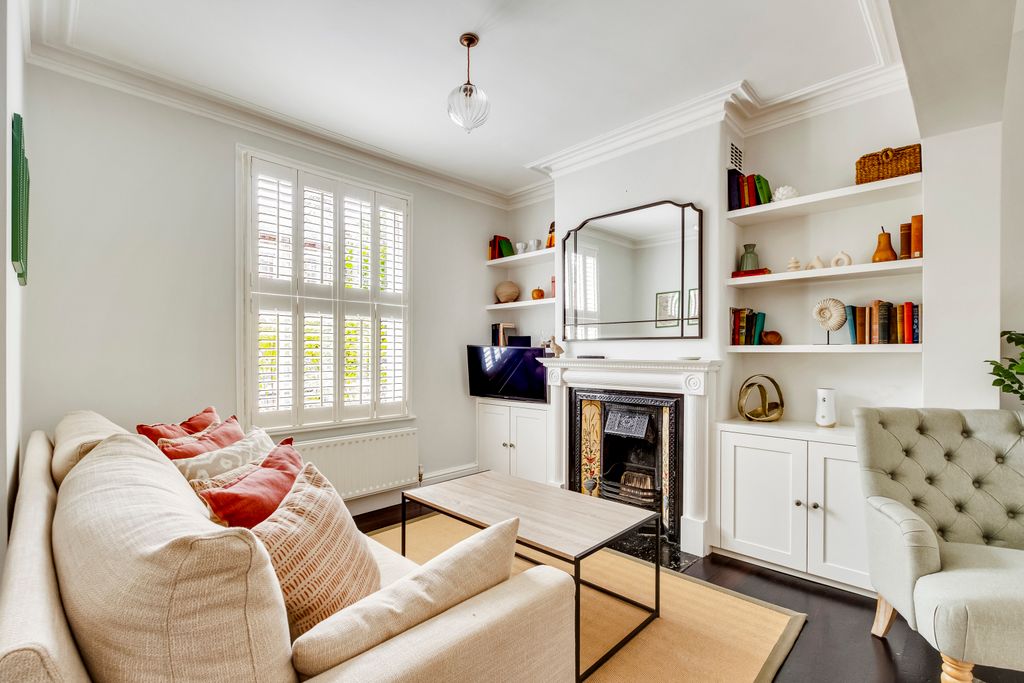 Property photo 3 of 11