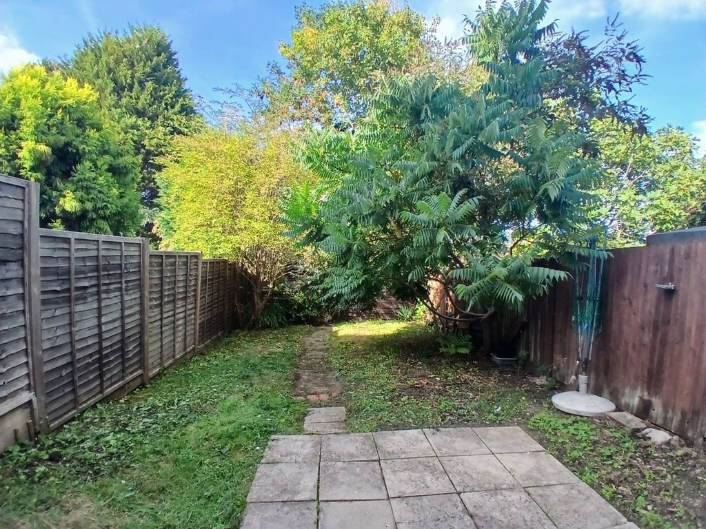 Property photo 3 of 9