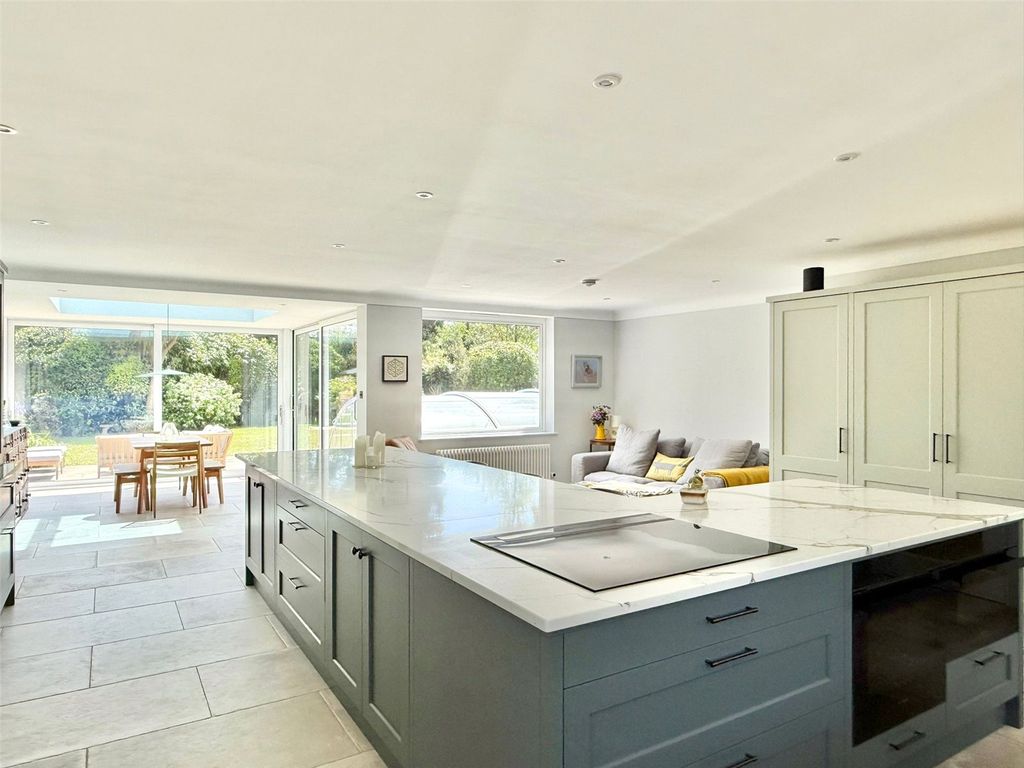Property photo 2 of 42 Picture No. 39