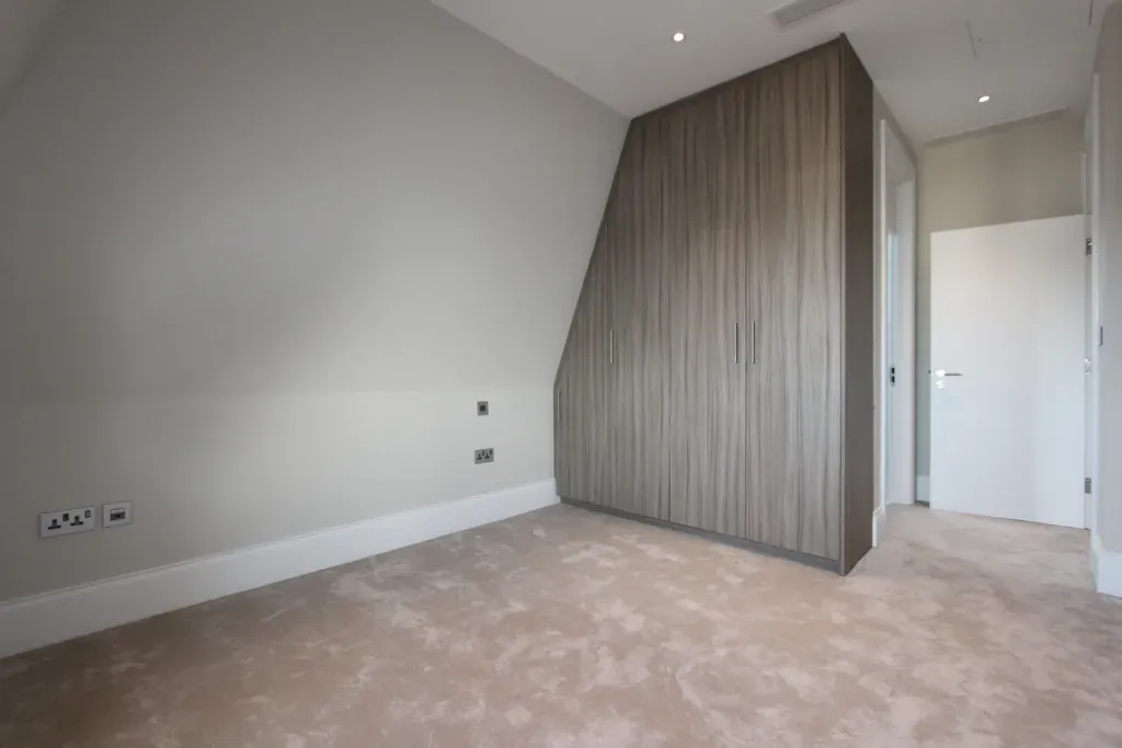 Property photo 3 of 3