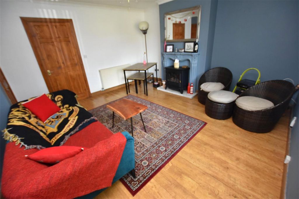 Property photo 3 of 41 Approach