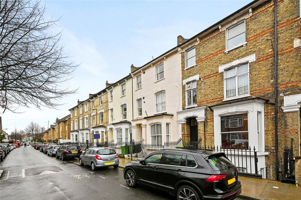 Property photo 3 of 9 Picture No. 06