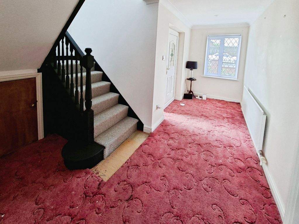 Property photo 2 of 24 Pbox-Img.Jpg