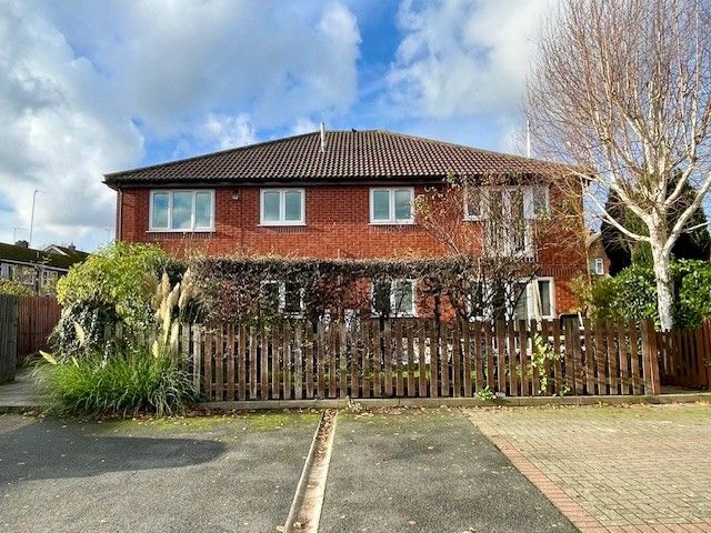 Property photo 1 of 4