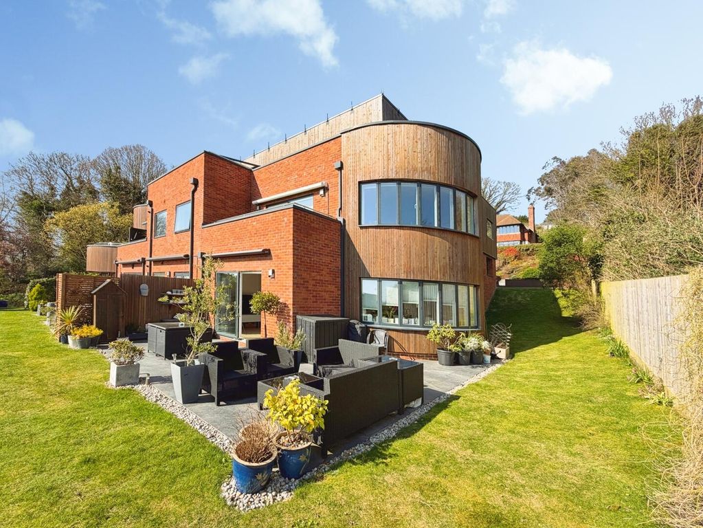 Property photo 1 of 17 Rear Aspect