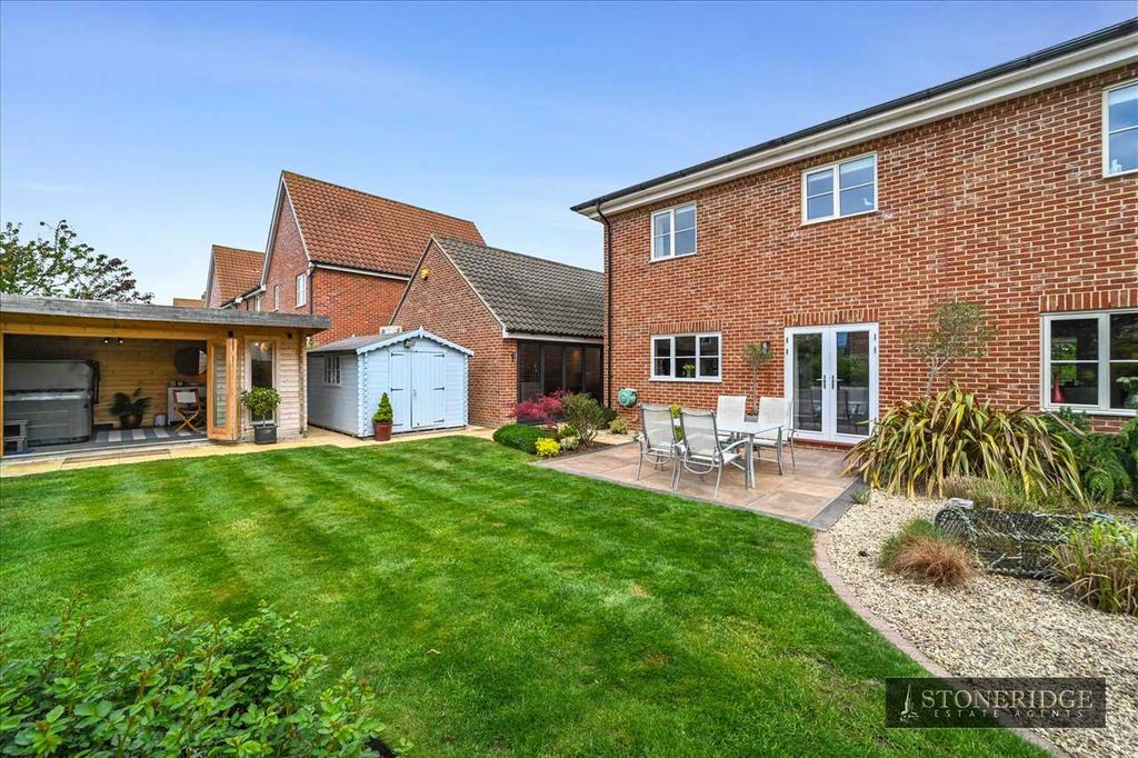 Property photo 2 of 29