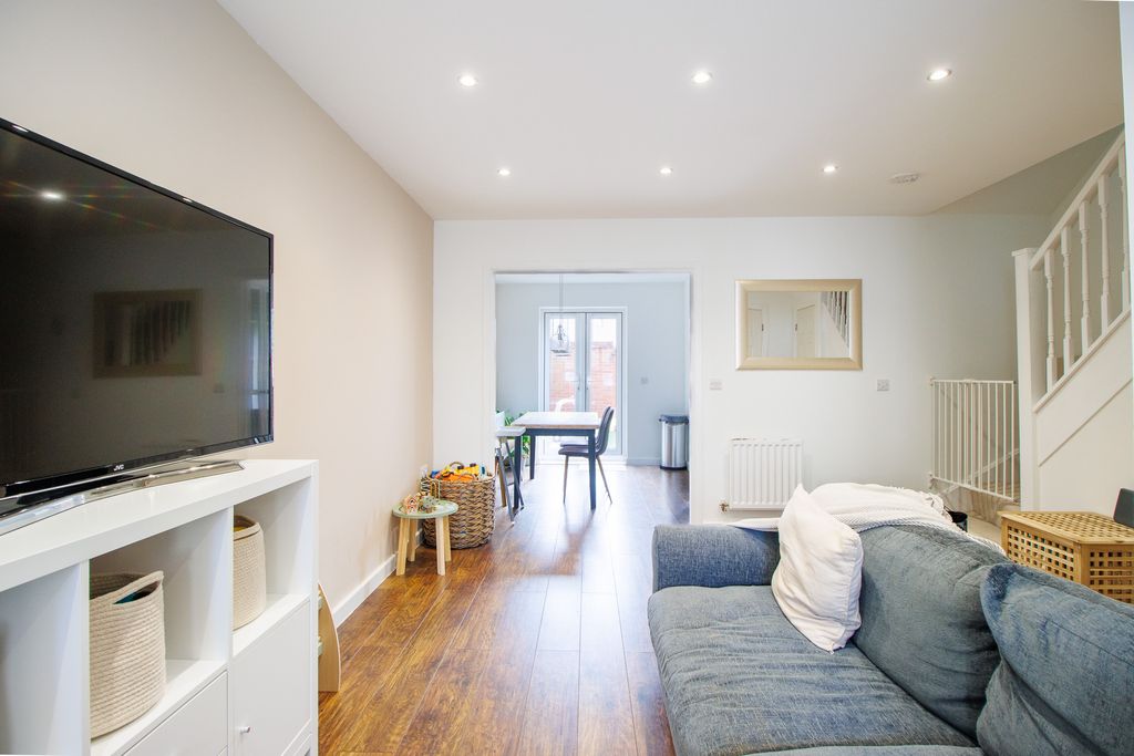 Property photo 3 of 12 Img_5971-Hdr