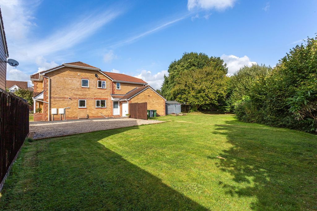 Property photo 2 of 38