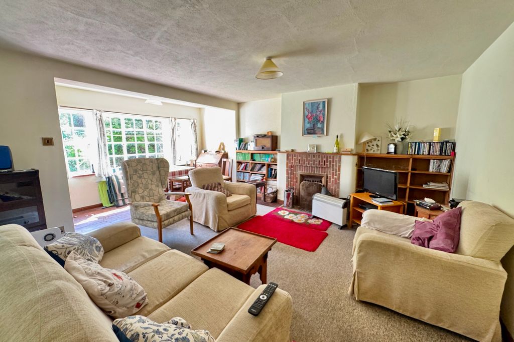 Property photo 3 of 15 Living Room