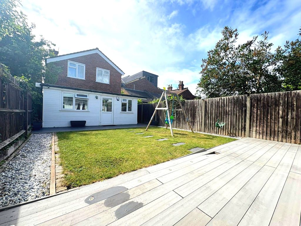 Property photo 1 of 20 17
