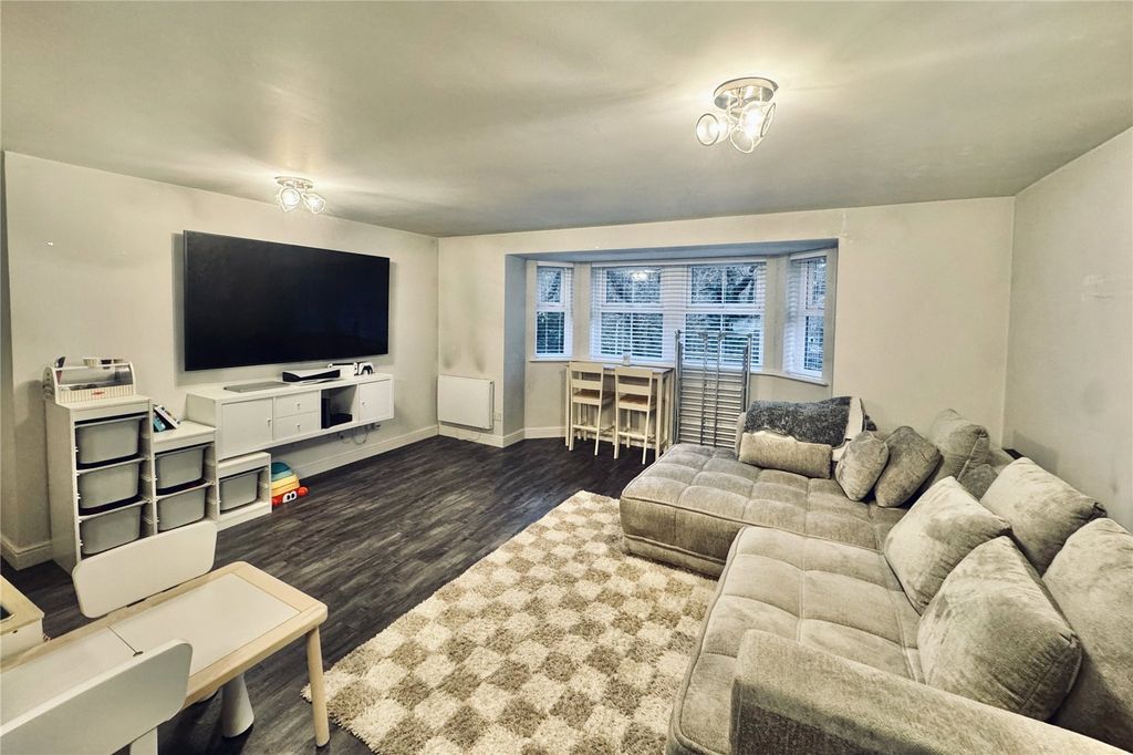 Property photo 3 of 7 Picture No. 11