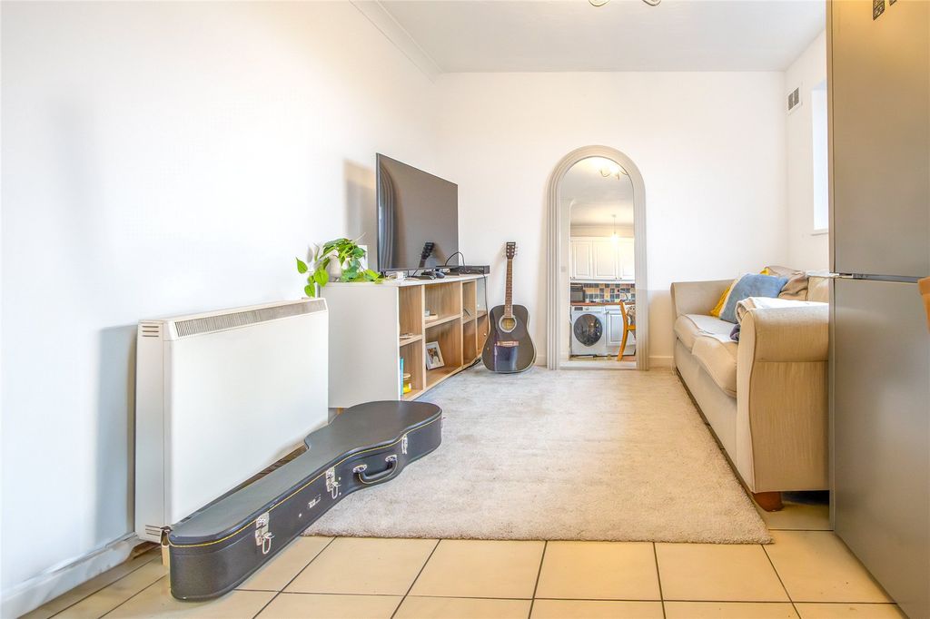 Property photo 2 of 6 Picture No. 03