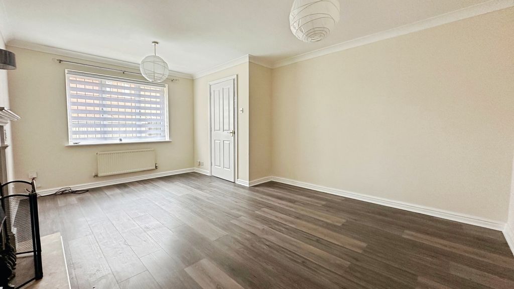 Property photo 2 of 22 Pbox-Img.Jpg