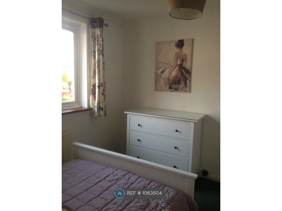 Property photo 1 of 3