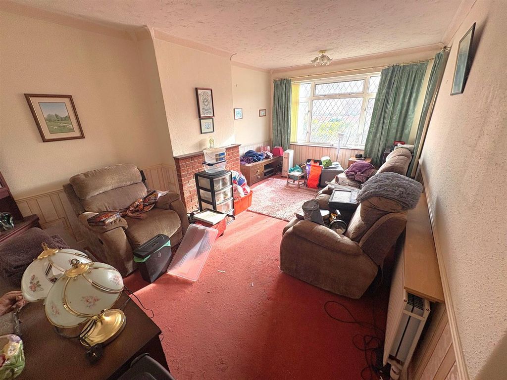 Property photo 2 of 18 Img_1021.Jpg