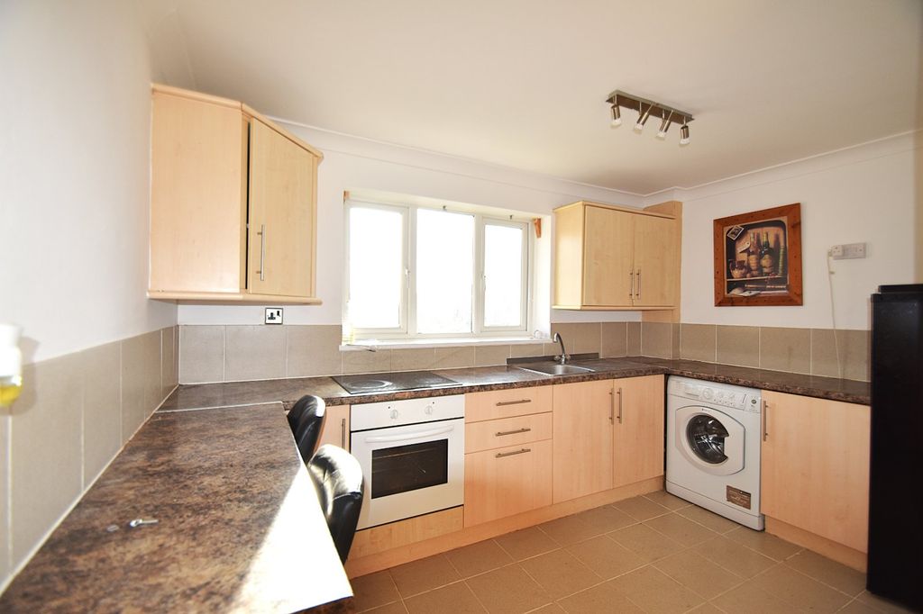 Property photo 3 of 6 Picture No. 22