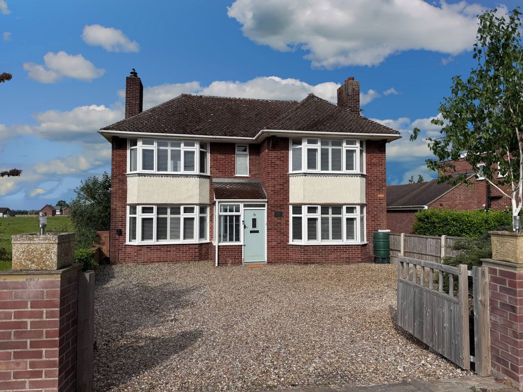 Property photo 1 of 41