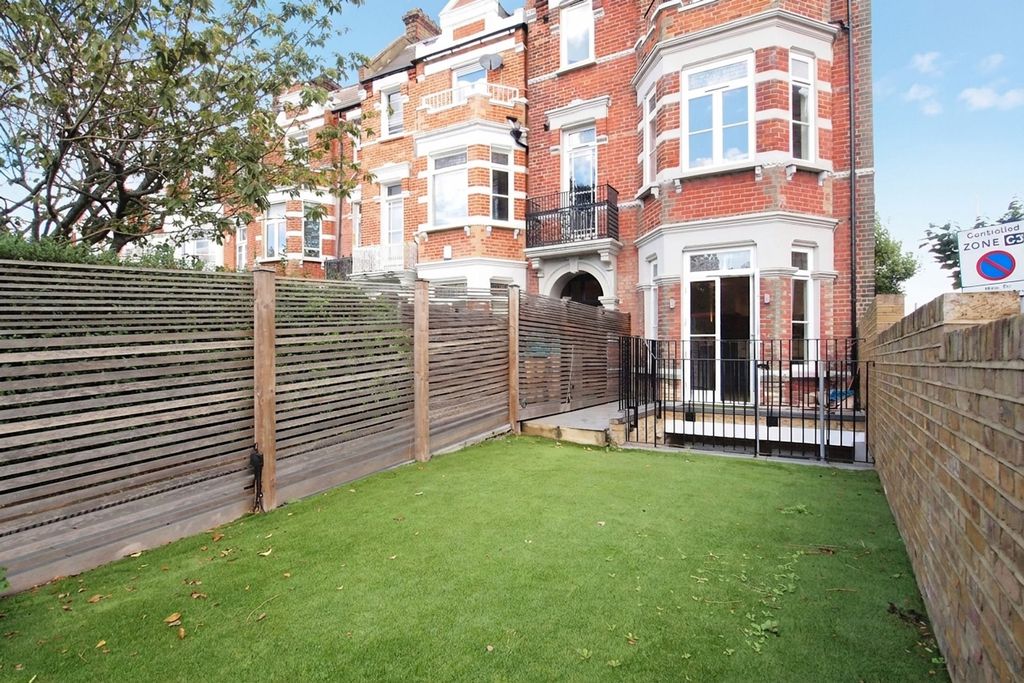 Property photo 1 of 29