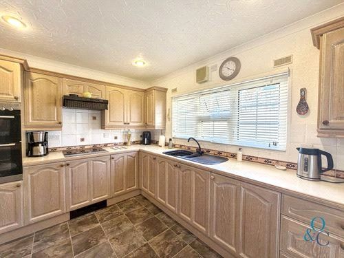 Property photo 3 of 25 Picture No. 03