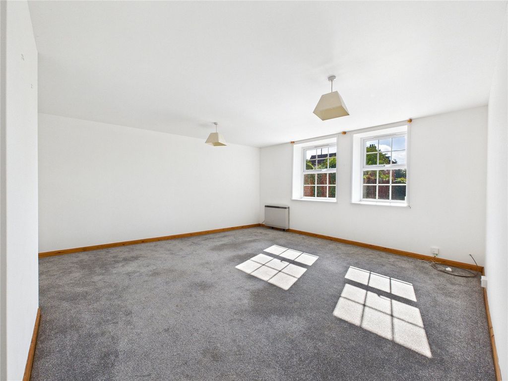 Property photo 3 of 12 Picture No. 06