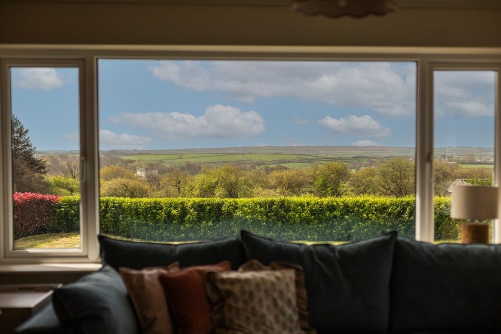 Property photo 3 of 63 Cz0A0112.Jpg