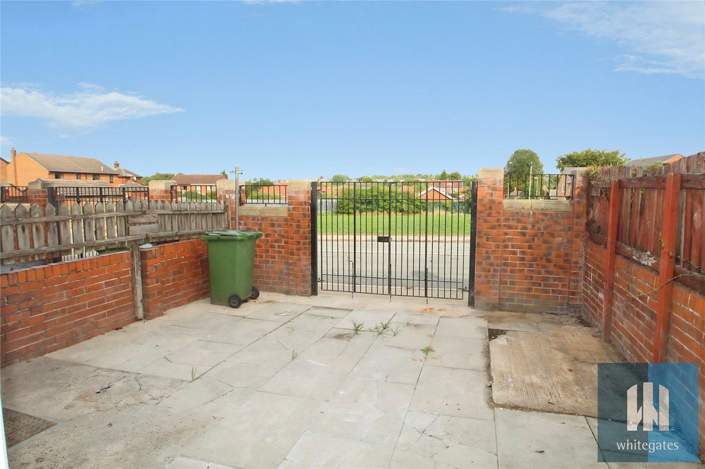 Property photo 3 of 8 Picture No. 12
