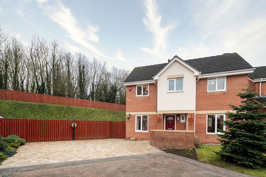 Property photo 1 of 38