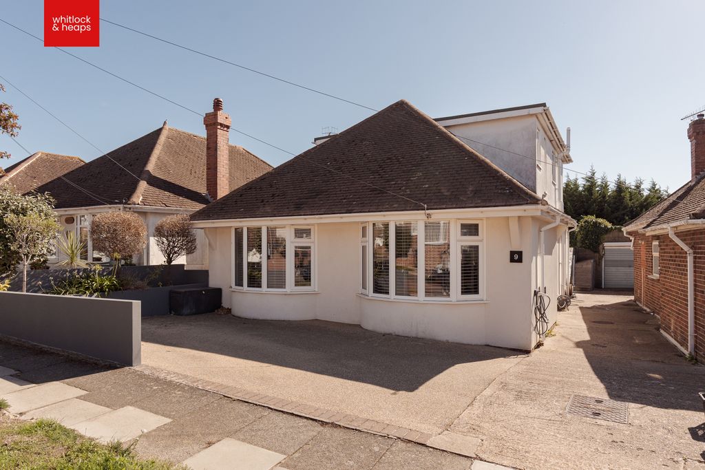 Property photo 1 of 16
