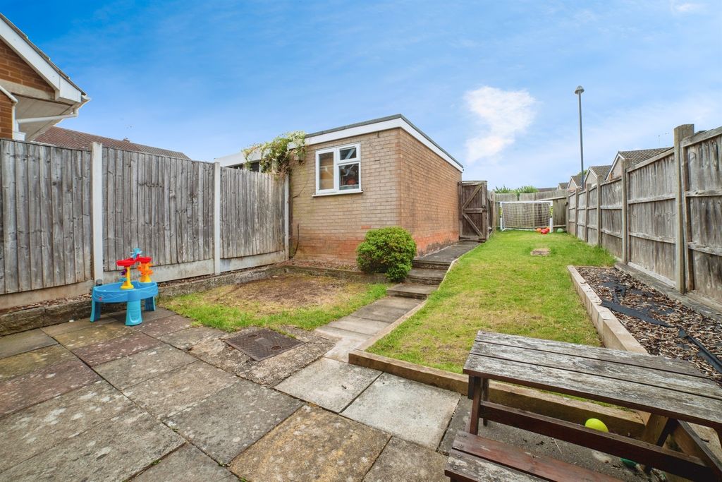 Property photo 3 of 17