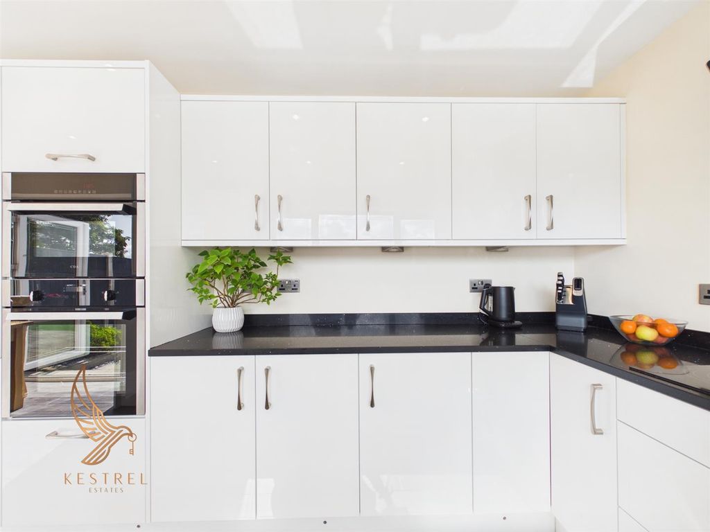 Property photo 1 of 35 19.Jpg