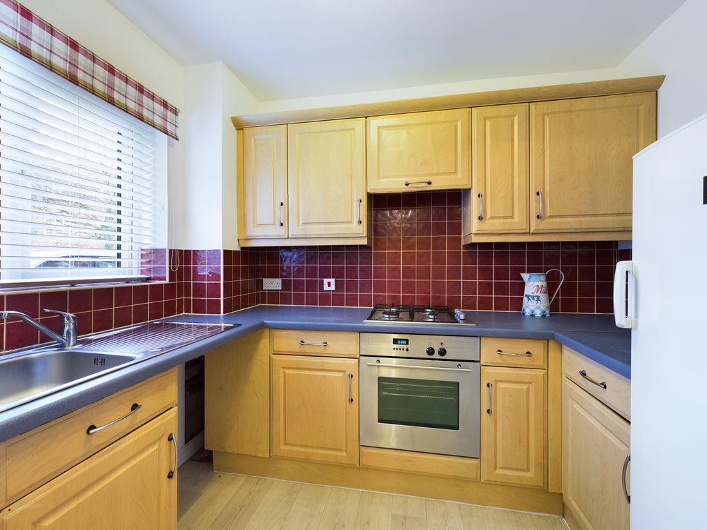 Property photo 3 of 11 Cam00292P1-Pr0011-Still03