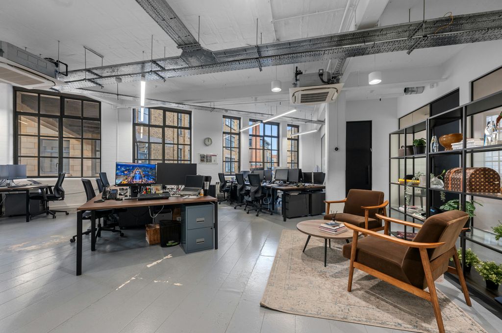 Property photo 1 of 17 Ol-Bc-Belcoroffice-10.Jpg