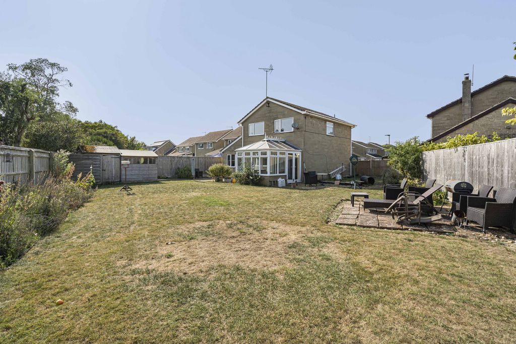 Property photo 1 of 26