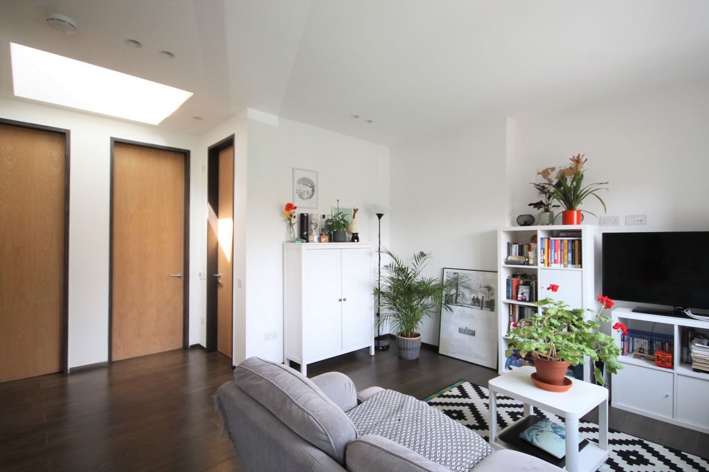 Property photo 2 of 9 Reception