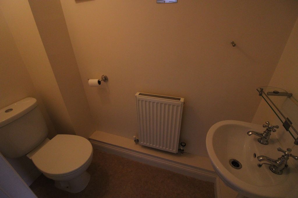 Property photo 3 of 12
