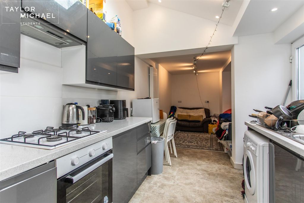 Property photo 2 of 13 Kitchen