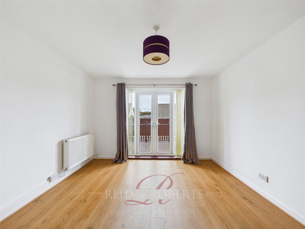 Property photo 3 of 13 Cam05148G0-Pr0081-Still001.Jpg