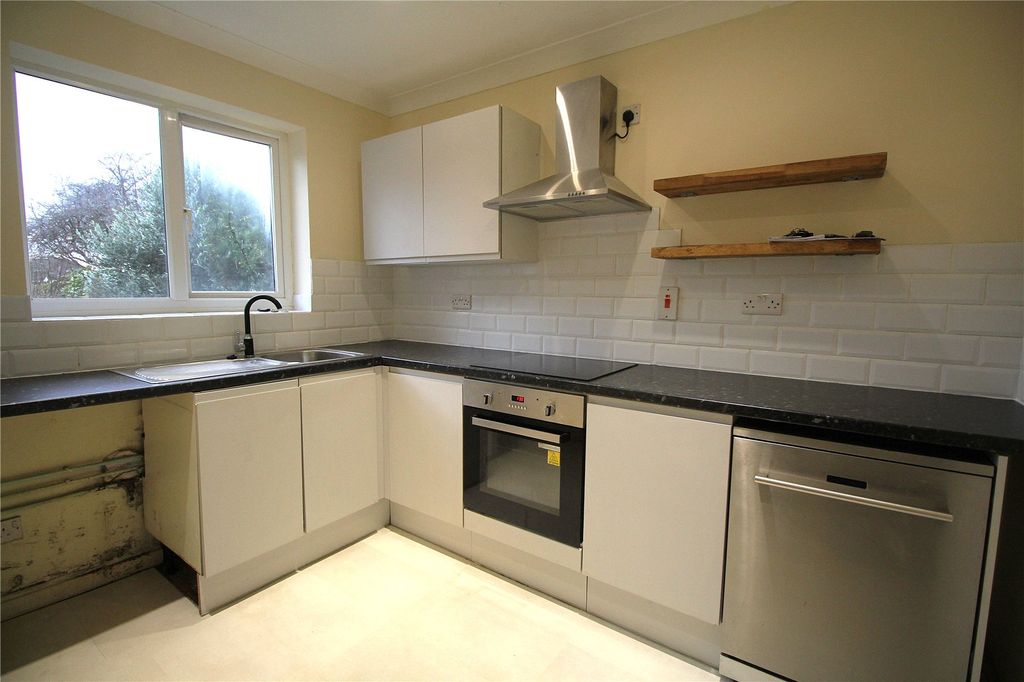 Property photo 2 of 9 Picture No. 08