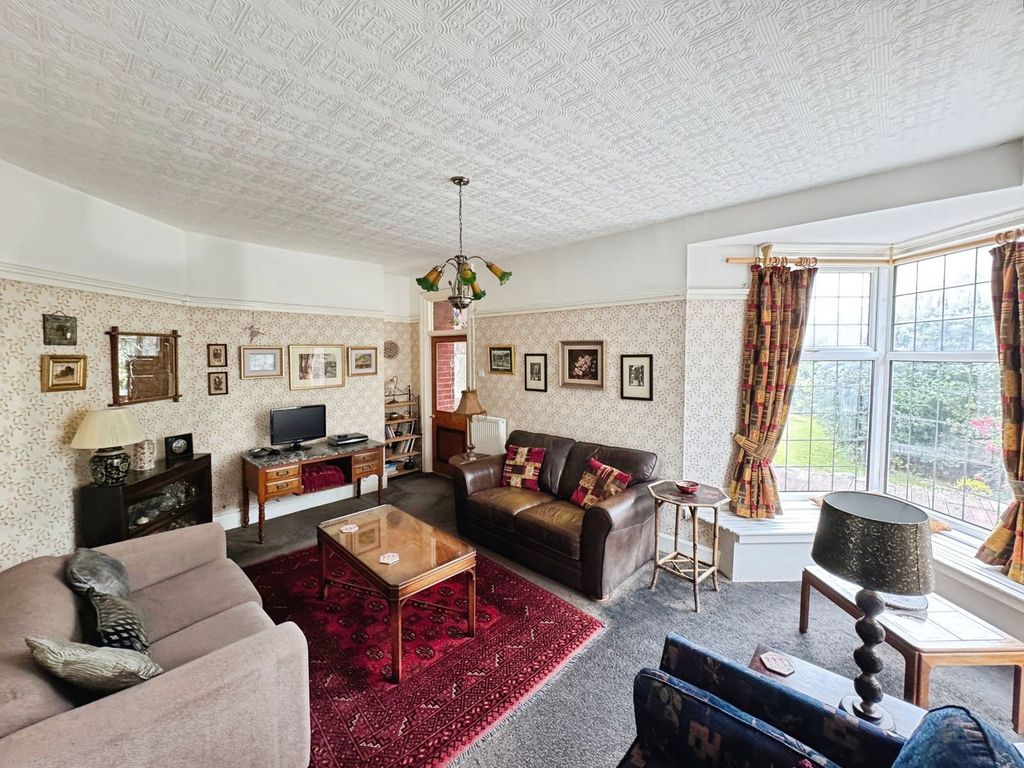 Property photo 3 of 36