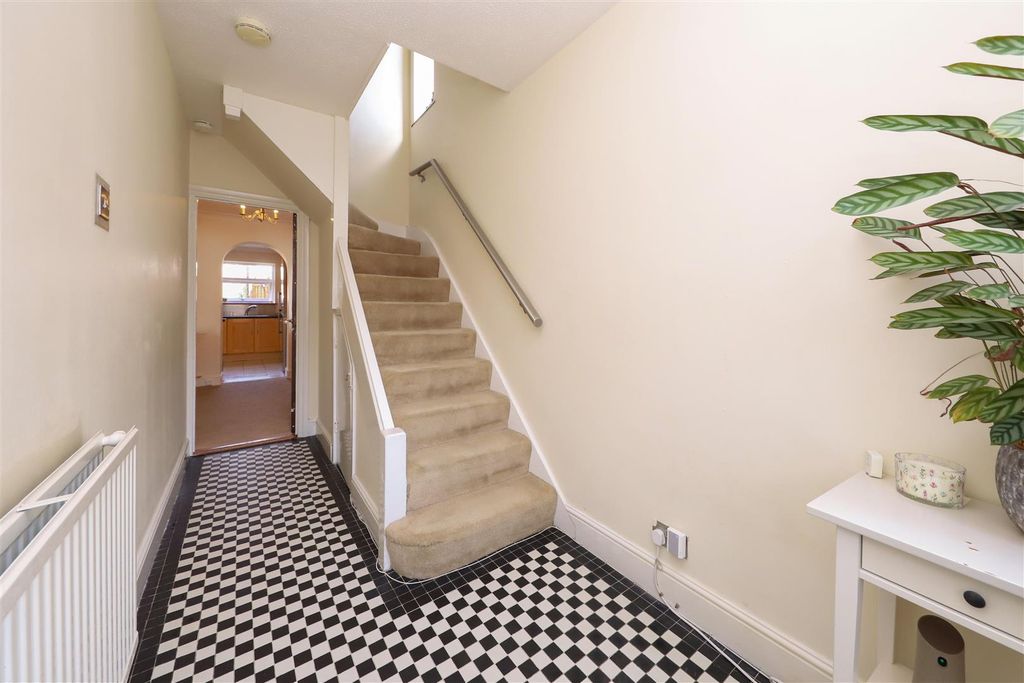 Property photo 2 of 19 Hall