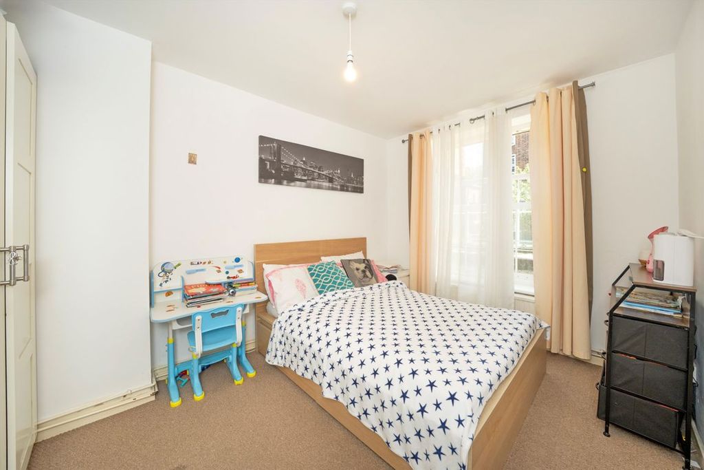 Property photo 2 of 4