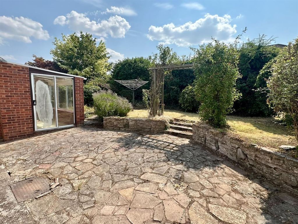 Property photo 2 of 19