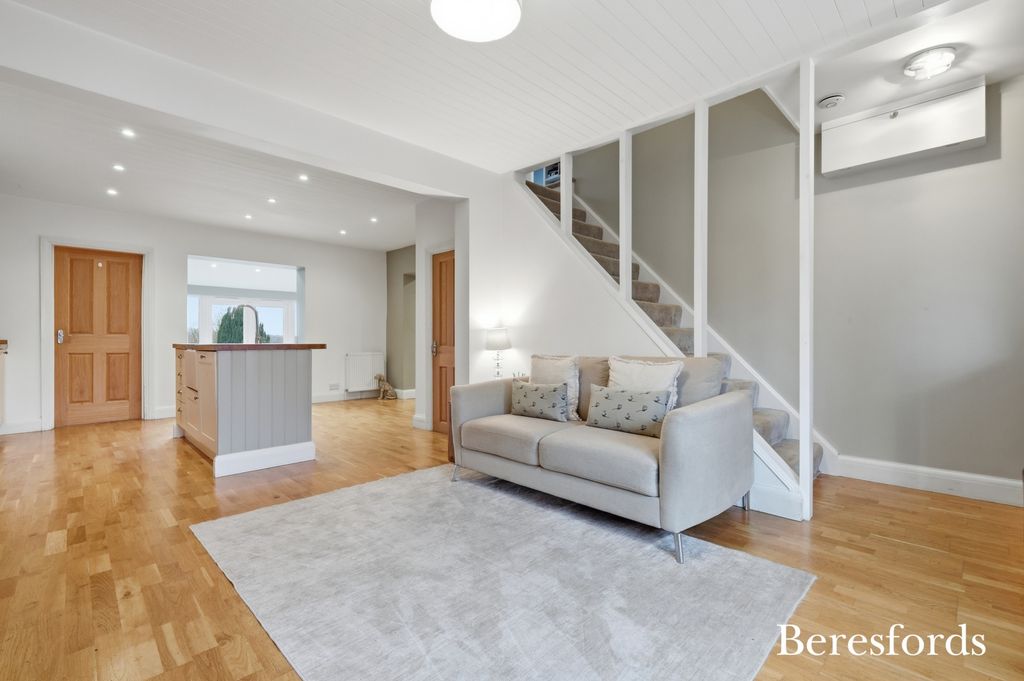 Property photo 3 of 19 Picture No. 11