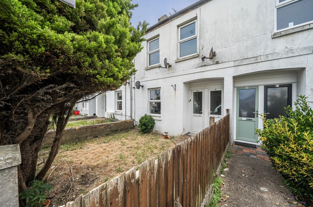 Property photo 1 of 12 External